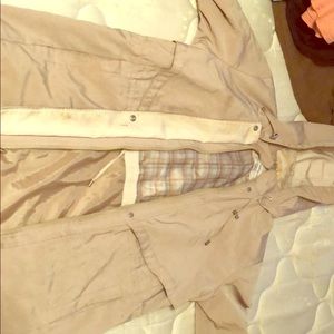 Women’s M Liz Claiborne rain jacket